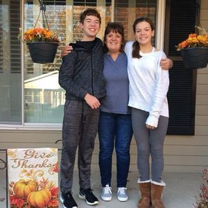 Meet your Posher, Linda