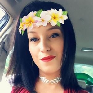 Meet your Posher, Carla