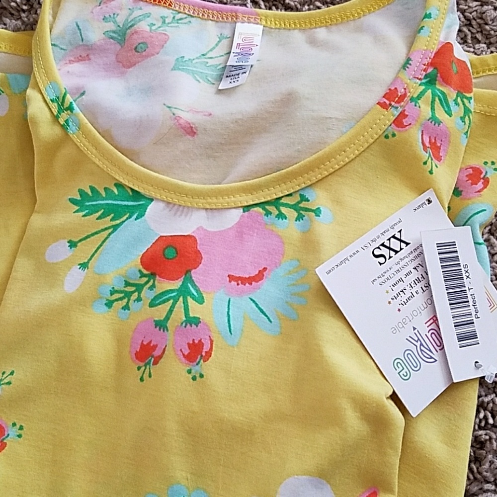 NWT LulaRoe XXS Perfect Tee