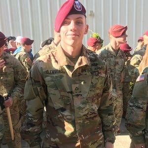 Meet your Posher, Dylan