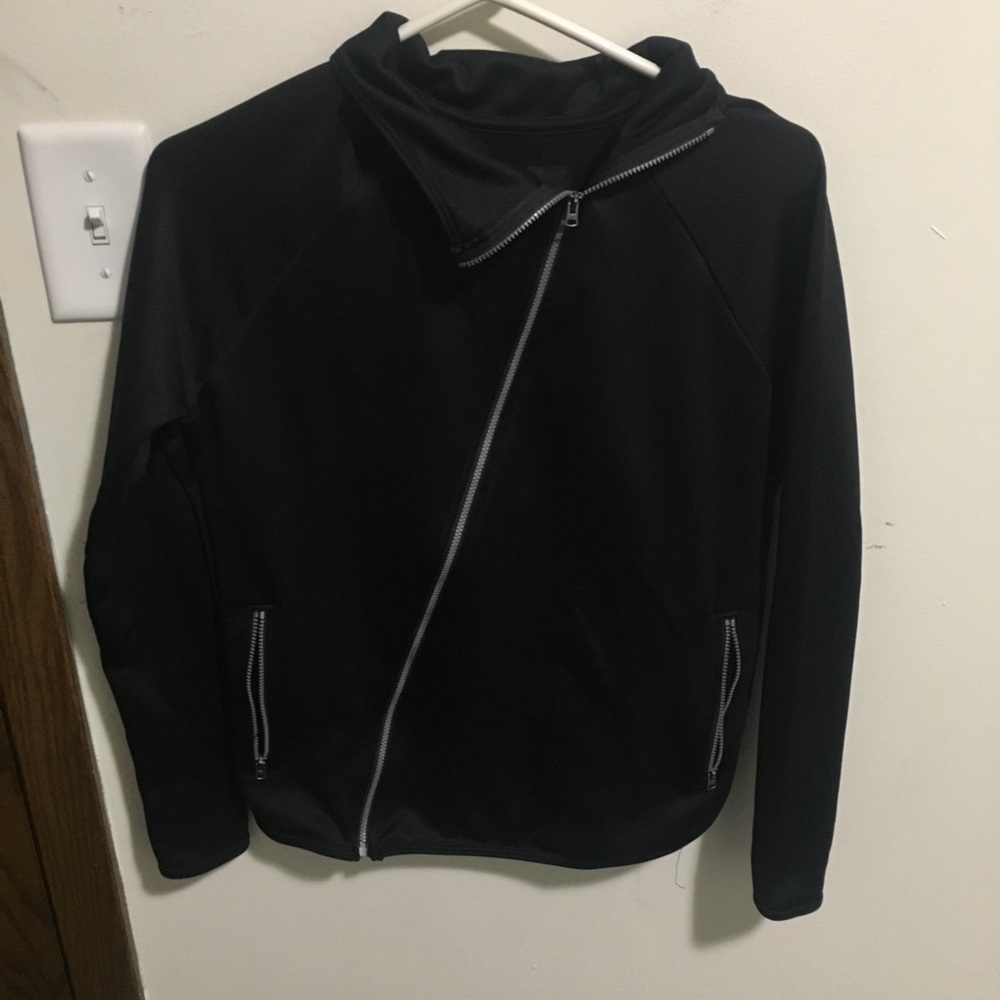 LLD zip up