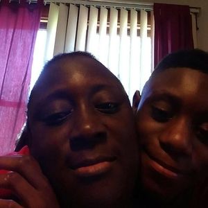 Meet your Posher, Theola