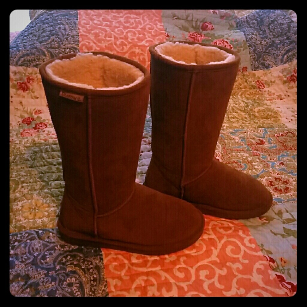 Bearpaw winter boots