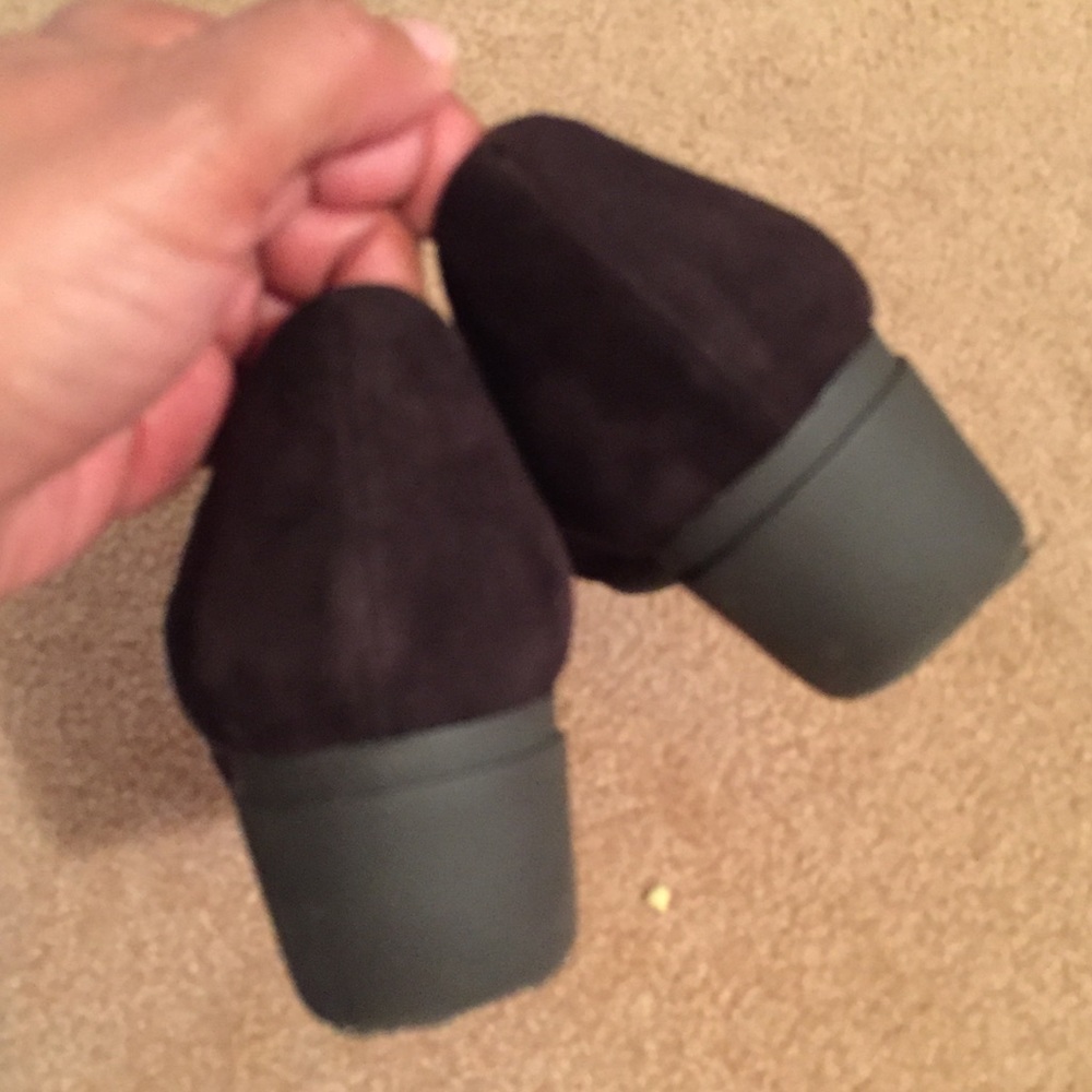 J. RENEE suede wedges - Picture 2 of 7