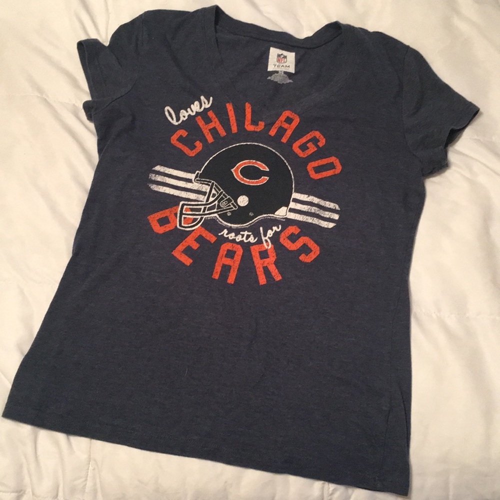 Chicago Bears VNeck shirt