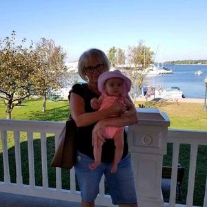 Meet your Posher, Charlene