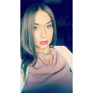 Meet your Posher, Leah