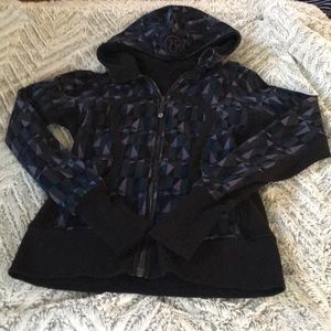 Lululemon scuba hoodie size 6