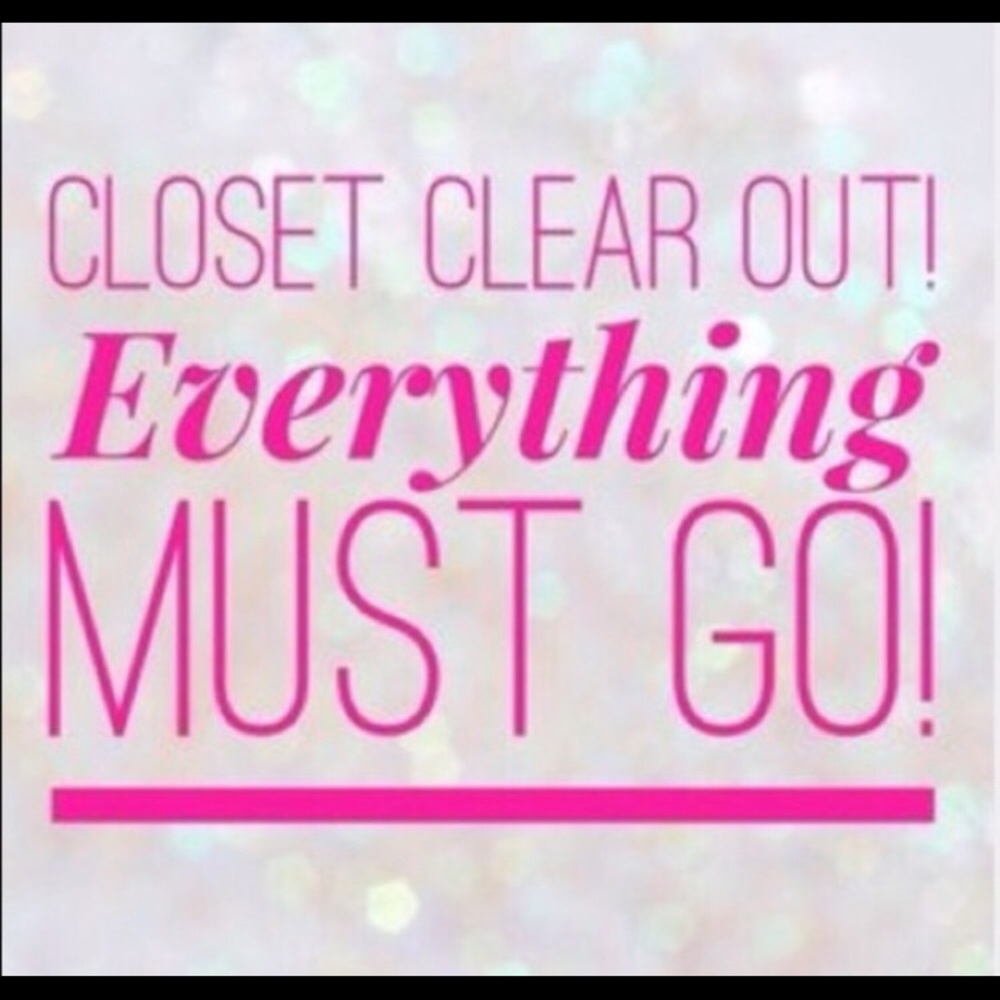 🔥CLOSET CLEAR OUT! make me a decent offer !!