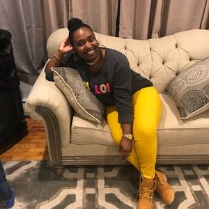 Meet your Posher, Sheryl lee