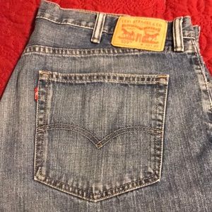 Men’s Levi 559 denim jeans