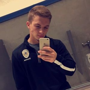 Meet your Posher, Dylan