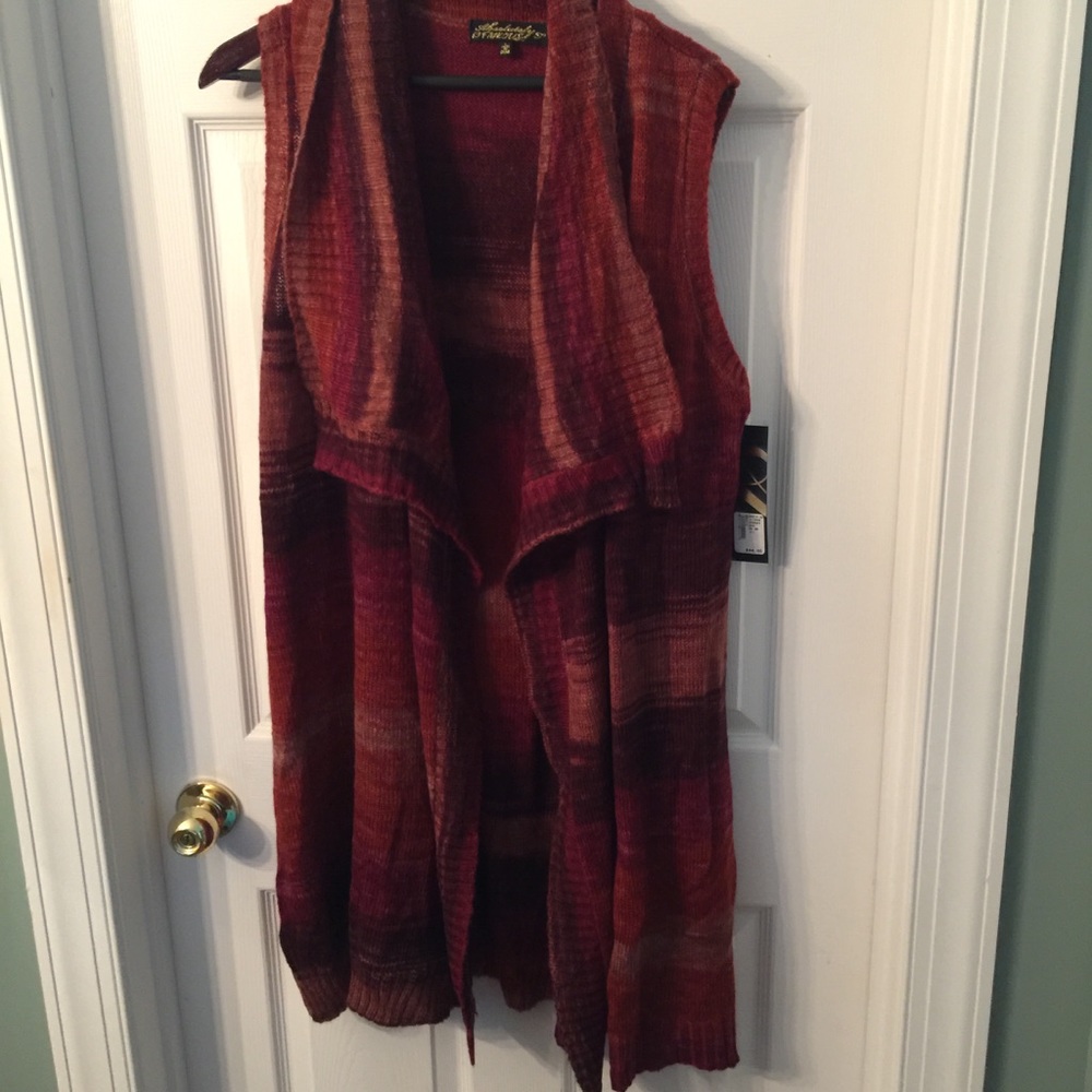 Colorful  Sleeveless Sweater Size Large