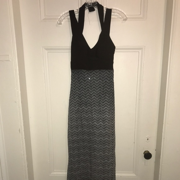 Betsy & Adam Lace Halter Dress- black/blue shimmer - Picture 1 of 5