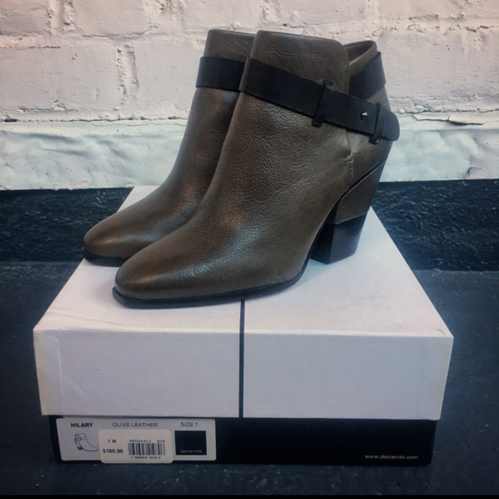 Dolce Vita; BNIB Hilary - block heel in Olive