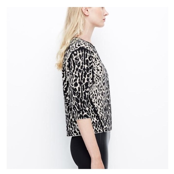 ANN TAYLOR // Structured Leopard Print Sweater, M - Picture 4 of 8