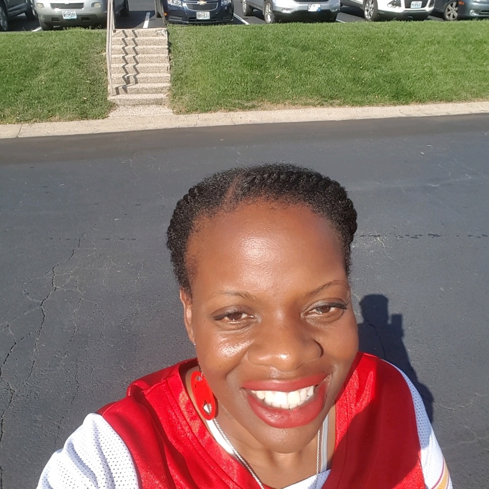 Meet your Posher, Shawana