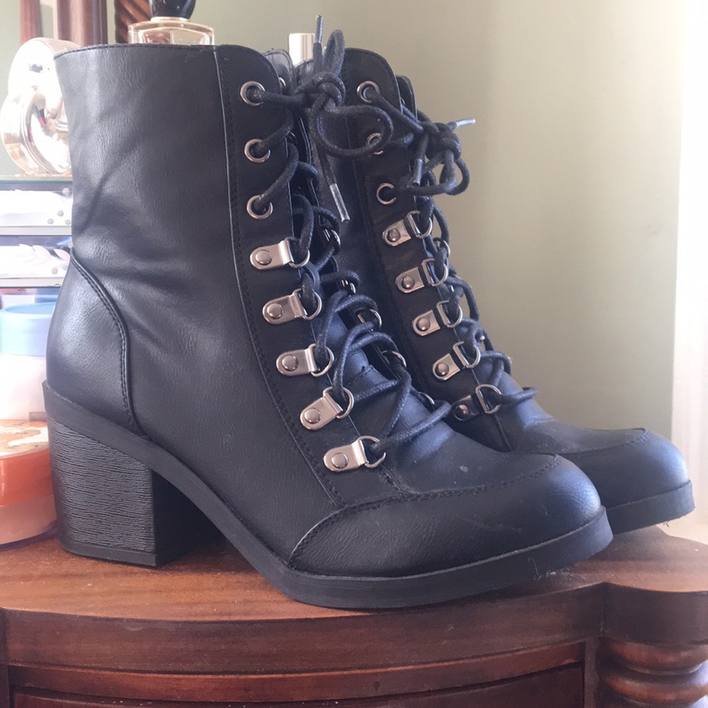 GUESS combat style booties