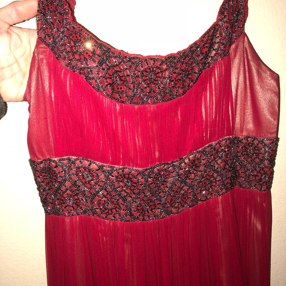 Gorgeous Adrianna Papell Recital/Formal Gown