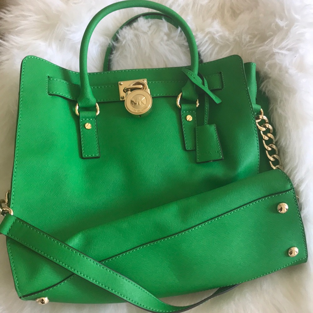 ‼️SOLD‼️‼️Large Michael Kors Hamilton - Green