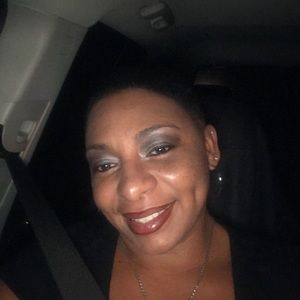 Meet your Posher, Carla