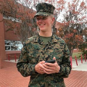 Meet your Posher, Austin