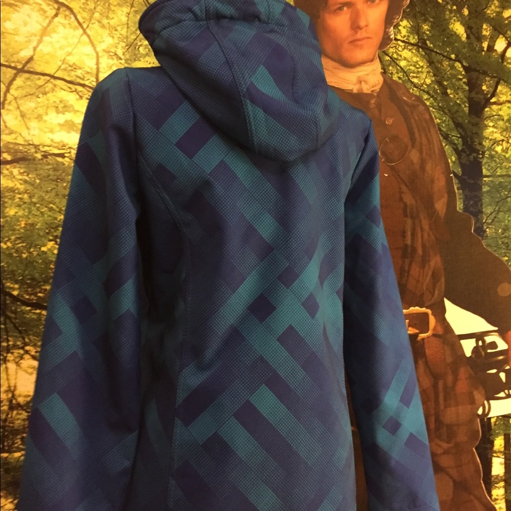 Xersion Jacket - Picture 3 of 6
