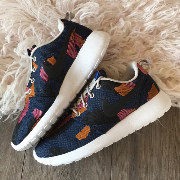 NWT Nike Roshe Print Rare 🍭 - Picture 5 of 8