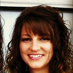 Meet your Posher, Deanna