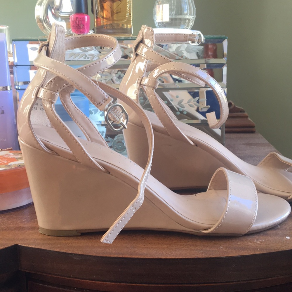 Nude strappy wedge sandals