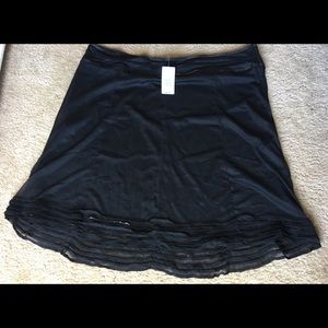 New Torrid solid Black Skirt