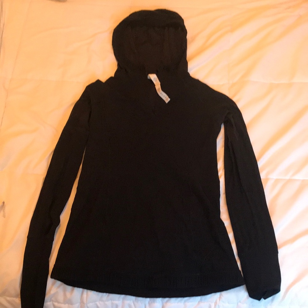 Brand new lululemon lightweight pullover