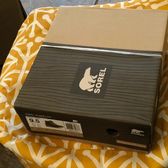 New in Box Sorel Major Low ❄️ size 9.5 ❄️ - Picture 8 of 8