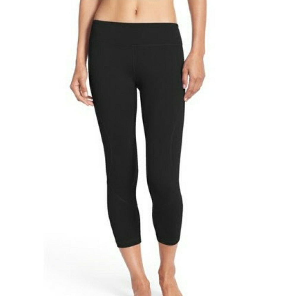 Zella Live In Crop Leggings (black sz M)