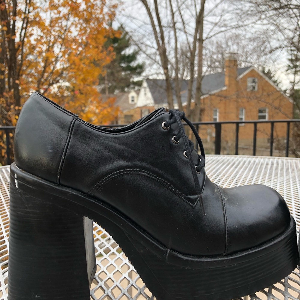 Vintage 90s black oxford chunky platform boots 8