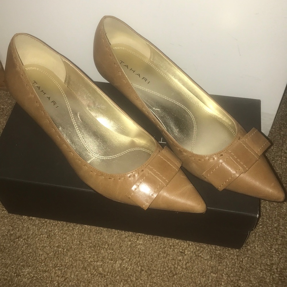 Tahari heels