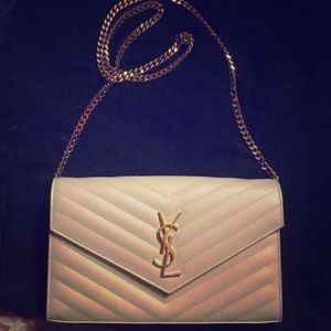 YVES SAINT LAURENT ENVELOPE CLUTCH! Like new