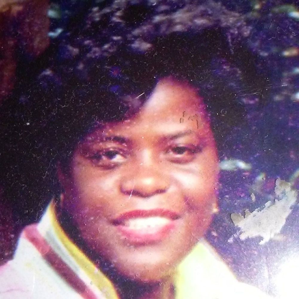 Meet your Posher, Cynthia