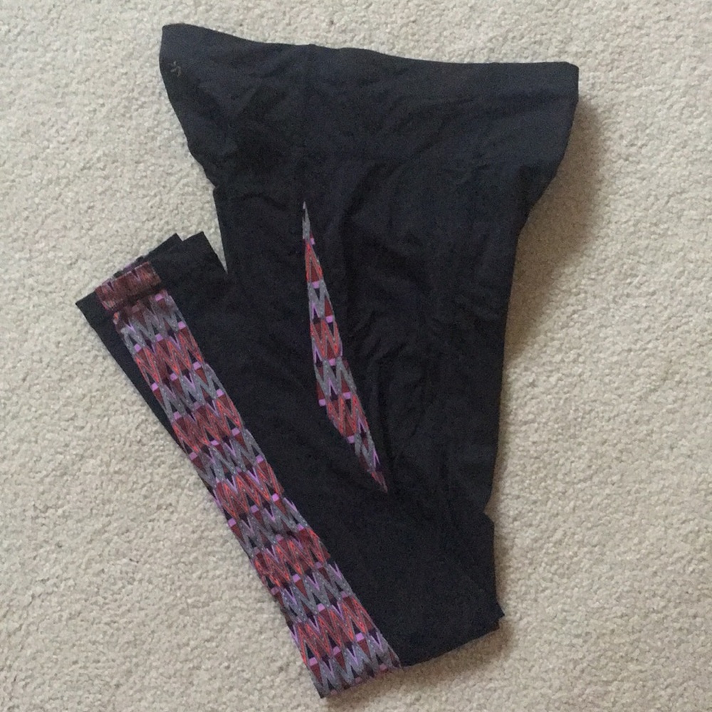 Athleta xs leggings with side pattern