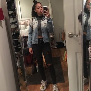 Meet your Posher, Bebe