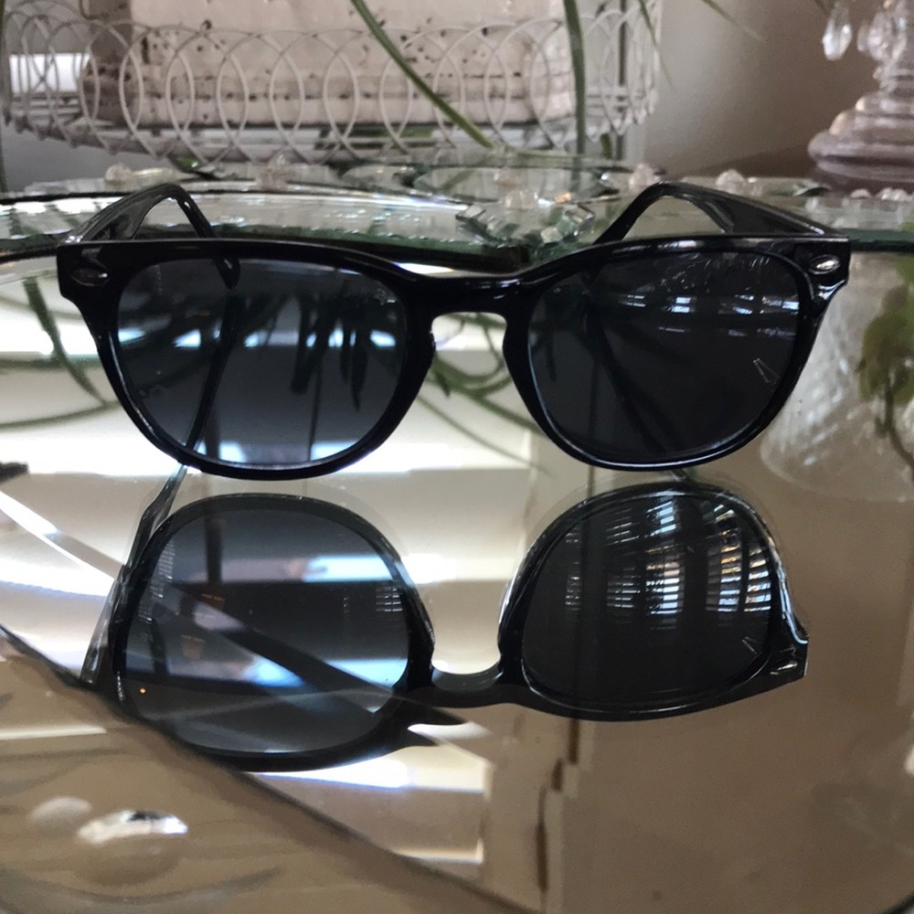 Kreed Vintage inspired men’s sunglasses.