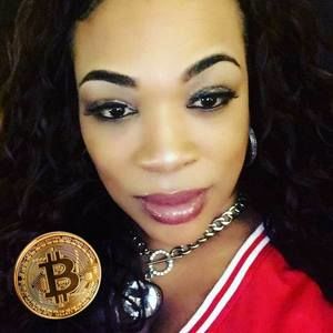 Meet your Posher, Selena