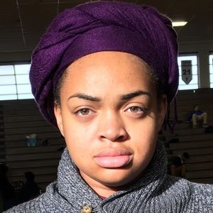 Meet your Posher, Hope