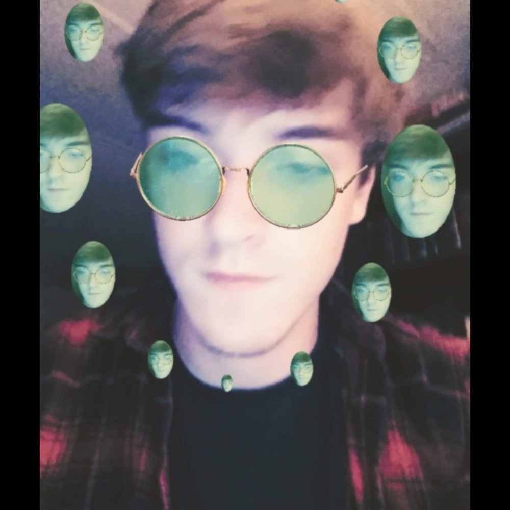 Meet your Posher, Jackson