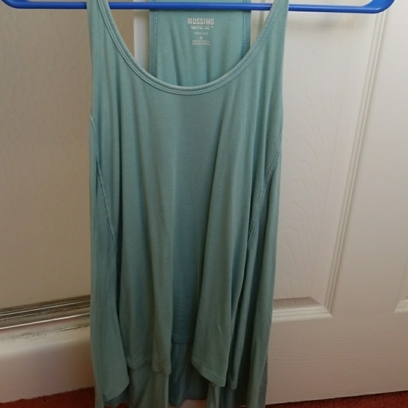 Tank top. - Picture 2 of 3