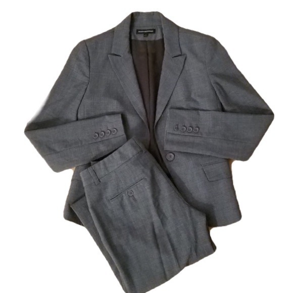 Express Stretch Blazer in Charcoal - Picture 4 of 4