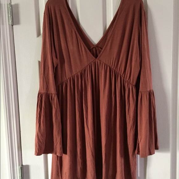 Bell Sleeve Dress - Picture 2 of 6