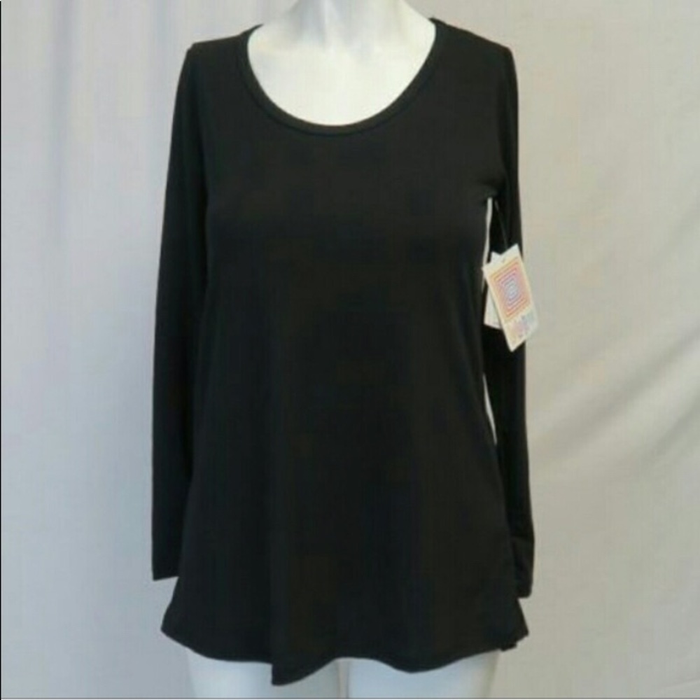 NWT SOLID BLACK LYNNAE 🦄