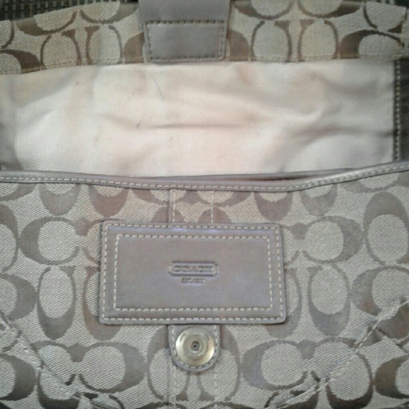 authentic coach handbag - Picture 3 of 6