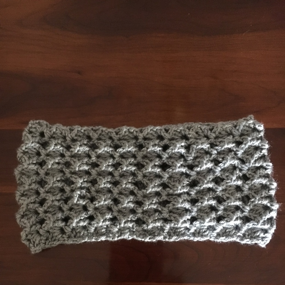 Crocheted cowl
